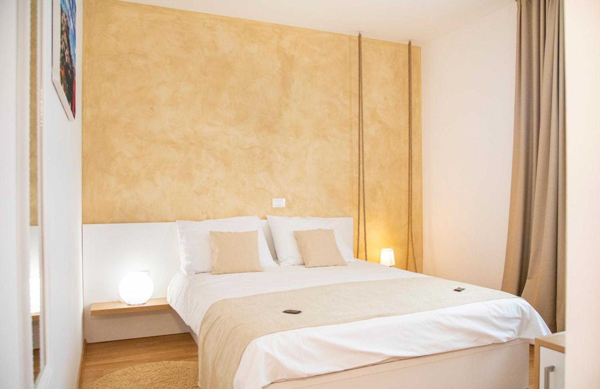Hotel Natura Vilanija Bagian luar foto