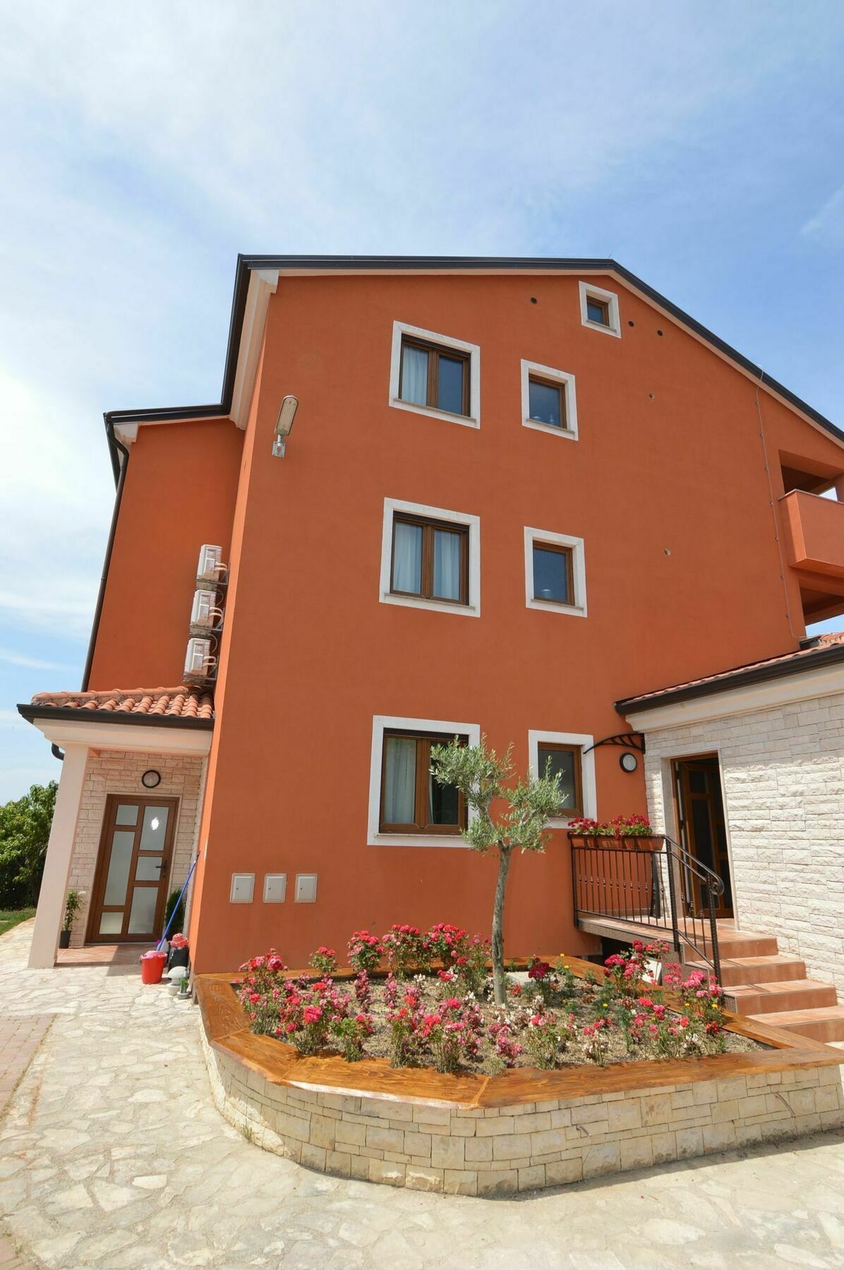 Hotel Natura Vilanija Bagian luar foto